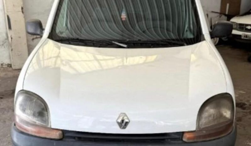 Renault – Kangoo – Mod.2004 – Km172.000 – $7.500.000.- lleno