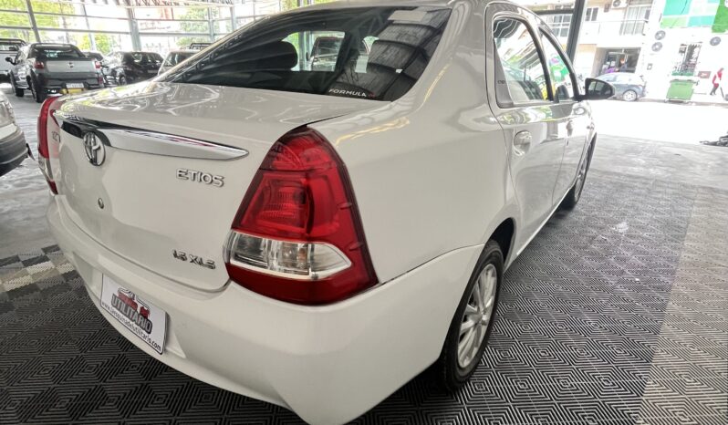 Toyota Etios 1.5 Sedan Xls $14.000.000 lleno