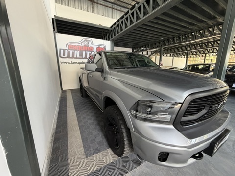 RAM 1500 Laramie V8 ATX